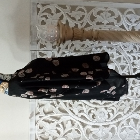 daniel rain Women's XL Hydrangea Black Floral Pink Light Yellow Flowing Blouse - Picture 13 of 17